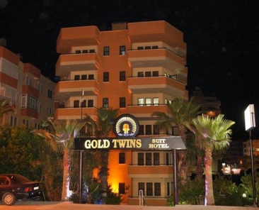 Gold Twins Suit Otel